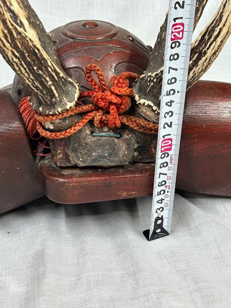 刀掛け 武具　二本掛け　日本刀　兜置物　刀掛　彫刻 刀装具 骨董品 古美術品