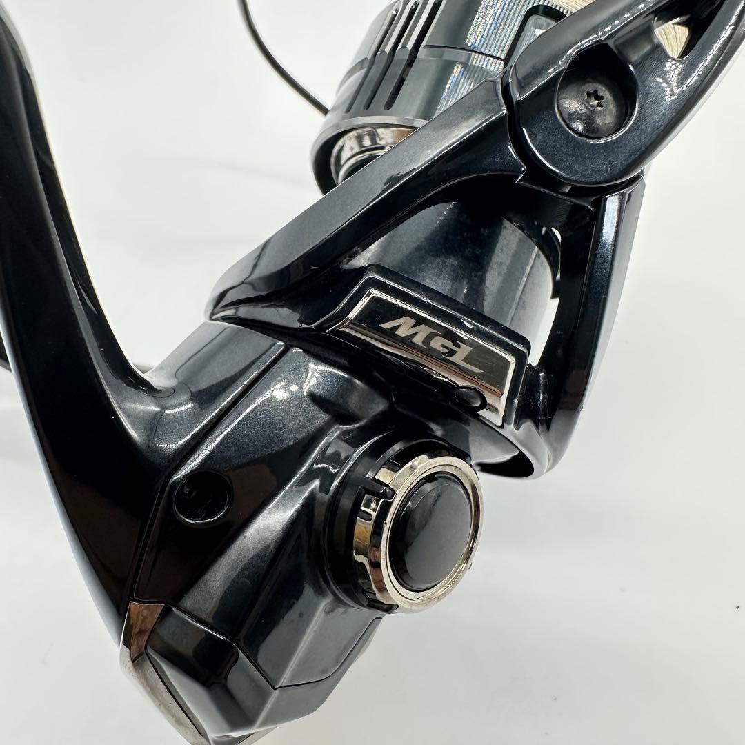 カ*ズ様 19 SHIMANO Vanquish C2000S スピニングリール