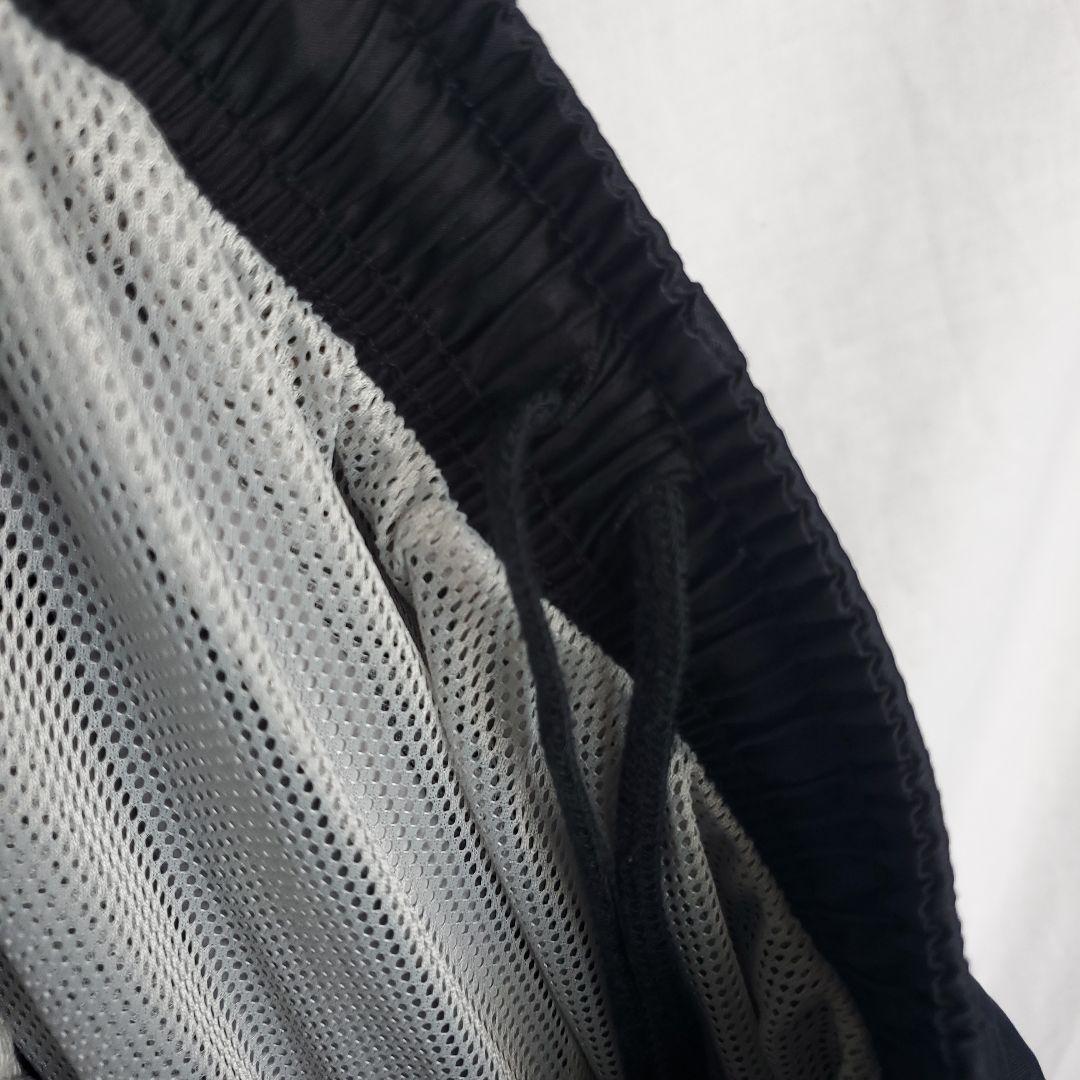 YONEX ナイロンパンツ 黒 ブラック ライン バトミントン 柄