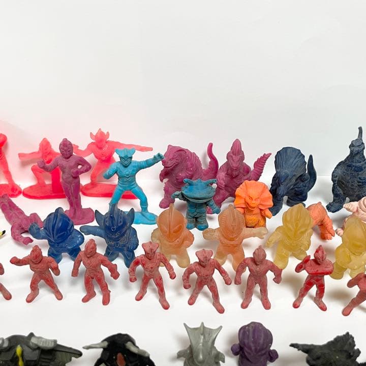 消しゴム　ウルトラマン　ゴジラ　100体　レトロ