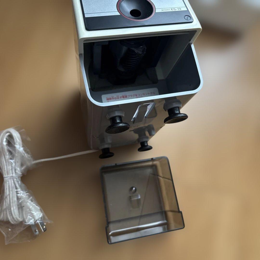 三菱電動シャープナー ES-19 鉛筆削り アイボリー 昭和レトロ