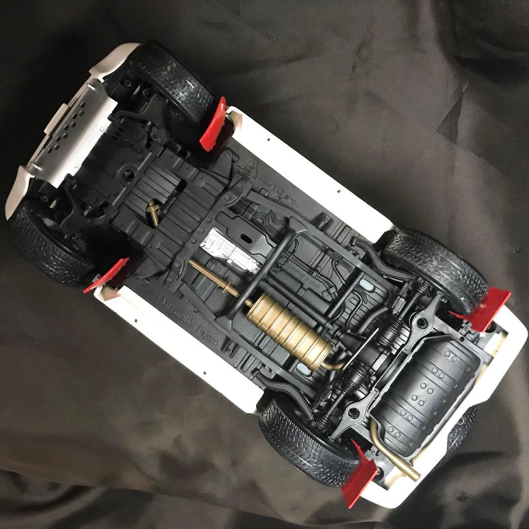 三菱パジェロ エボリューション PAJERO EVO 1/18 AUTOart
