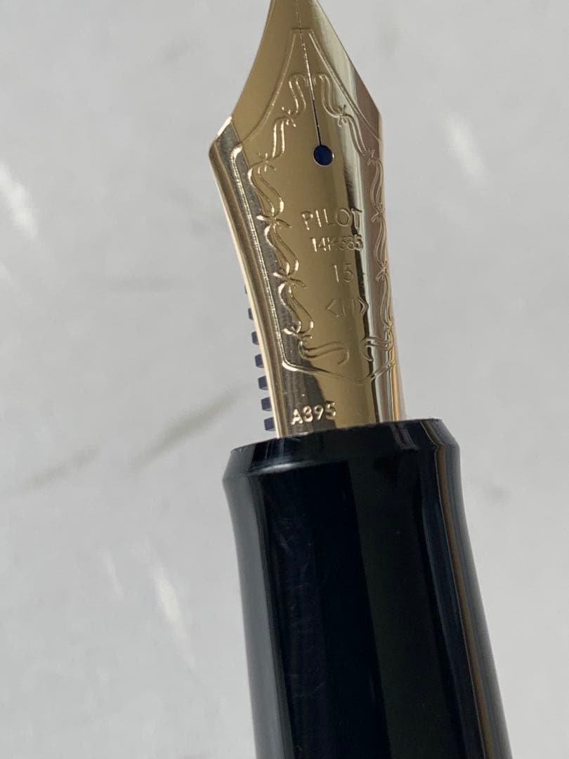 PILOT 743 万年筆 14Kペン先 M