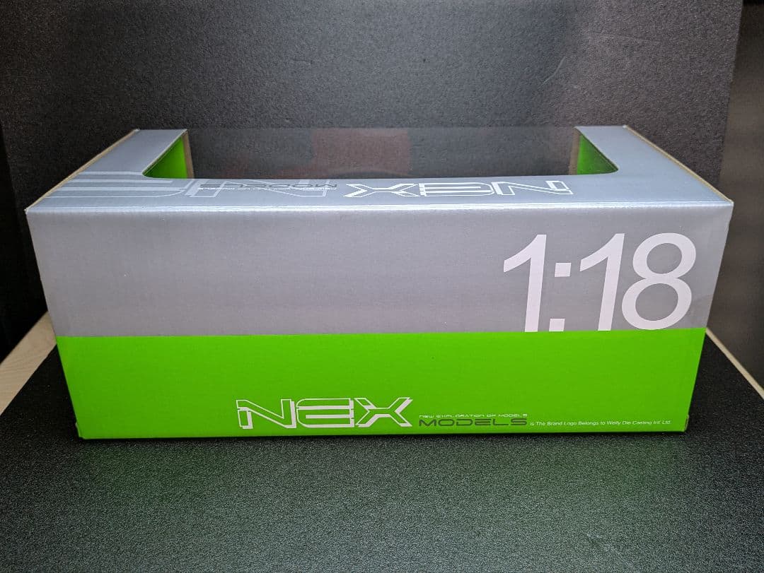 1/18 ウィリー Welly ランボルギーニ アヴェンタドール ミニカー