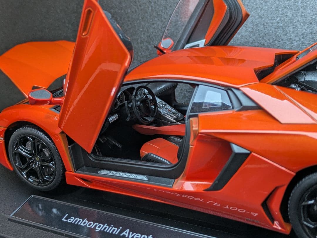 1/18 ウィリー Welly ランボルギーニ アヴェンタドール ミニカー
