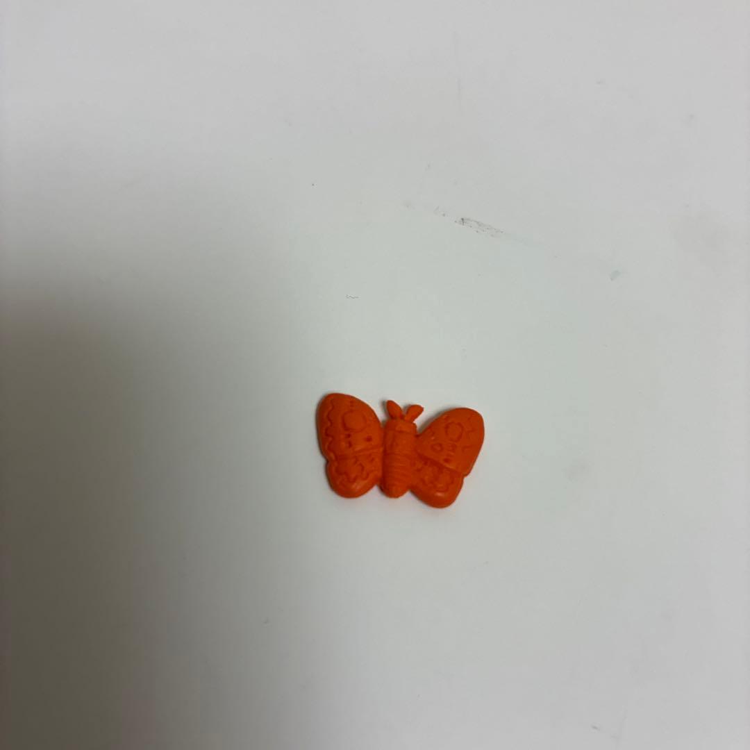 マッド博士 恐怖の実験室 悪魔の子ゾンビーズ ピョンピー(蝶々フィギュア付き)