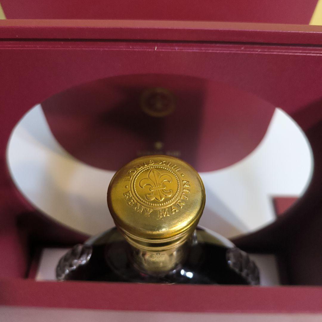 新型レミーマルタンの最高級品　ルイ１３世専用箱付きセット価格（シリアル番号一致）