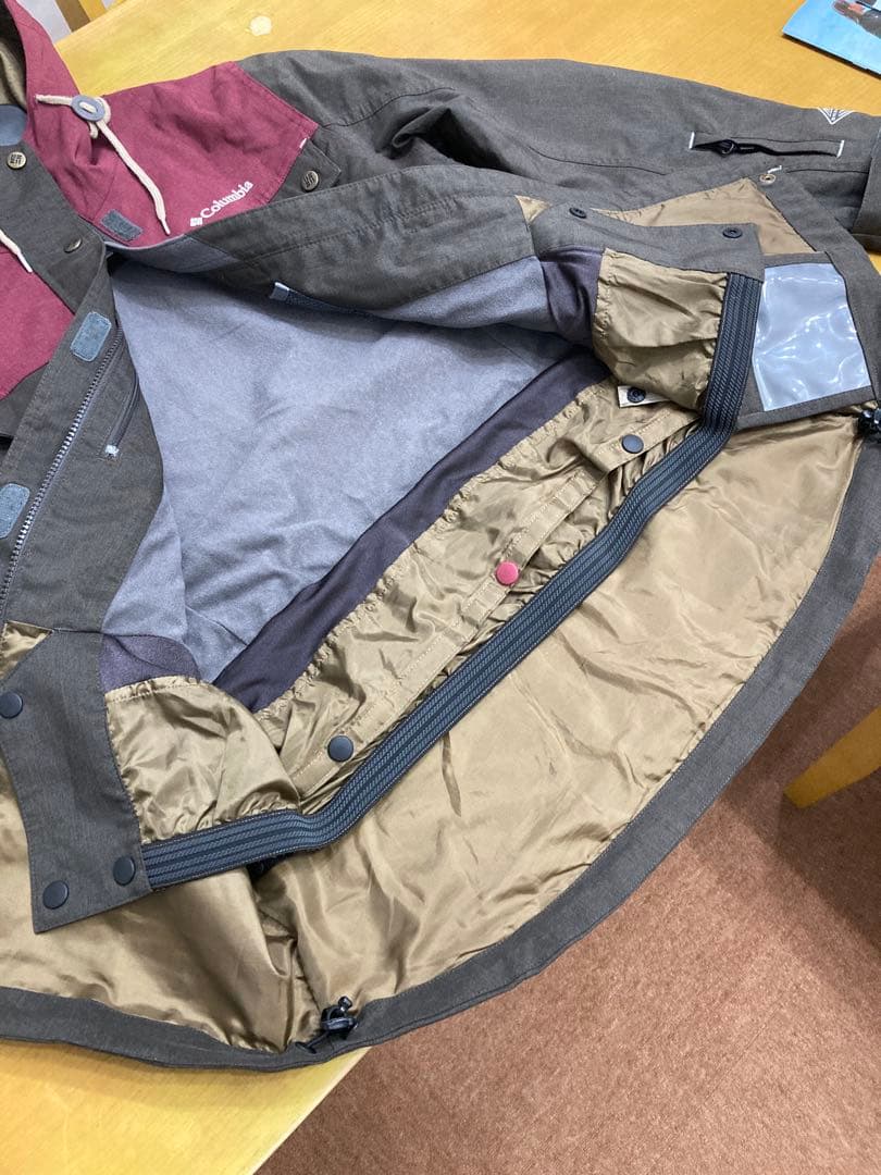 コロンビア　レディース　スノー　ジャケット　アウター　数回使用