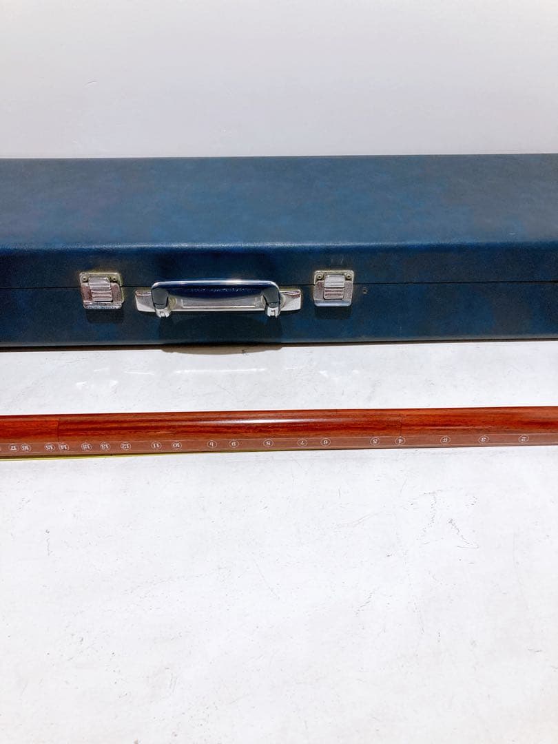 ☆【ジャンク扱い】津軽三味線 和楽器 撥×2点 調子笛 ハードケース付き 鍵あり