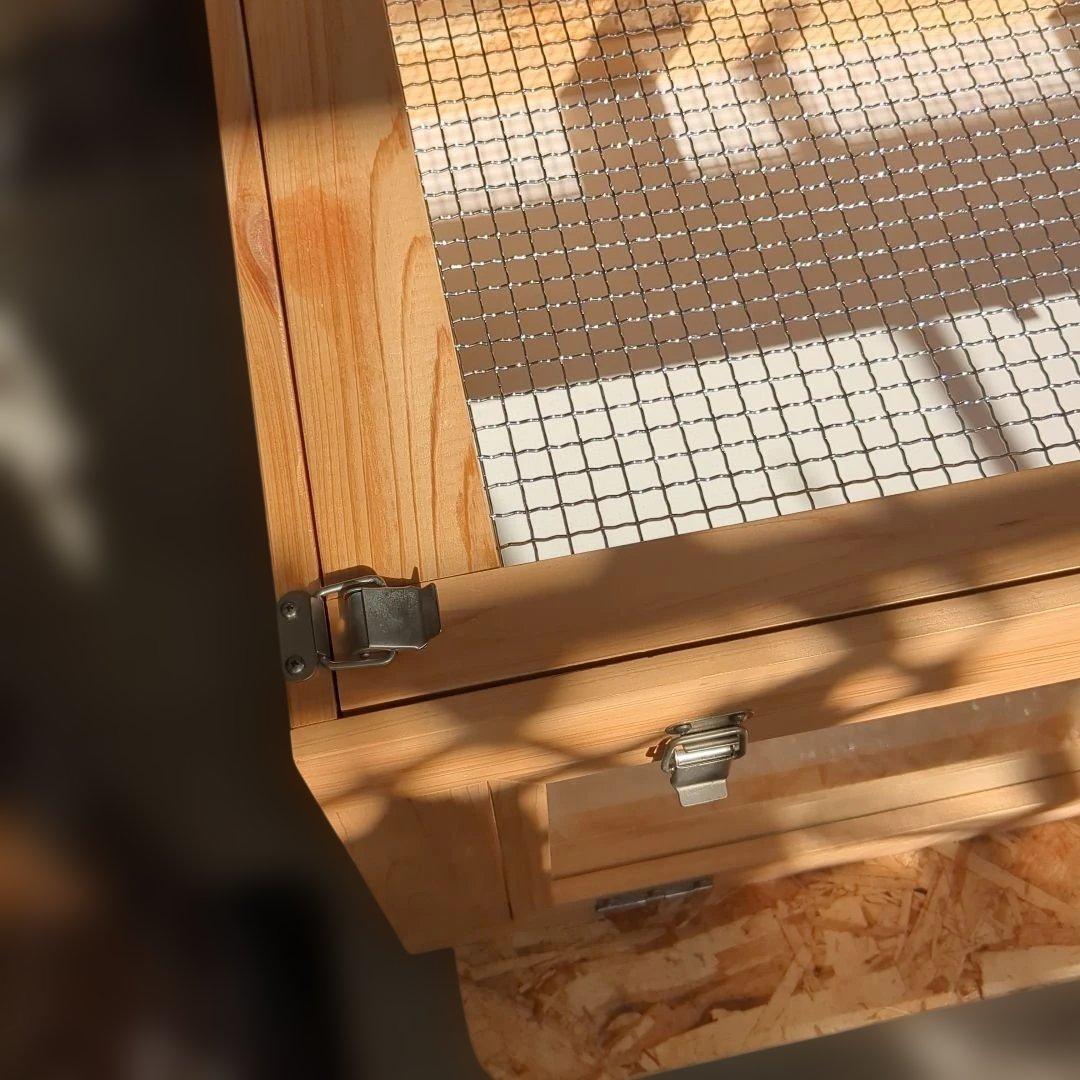 爬虫類ケージ(木製、特注)