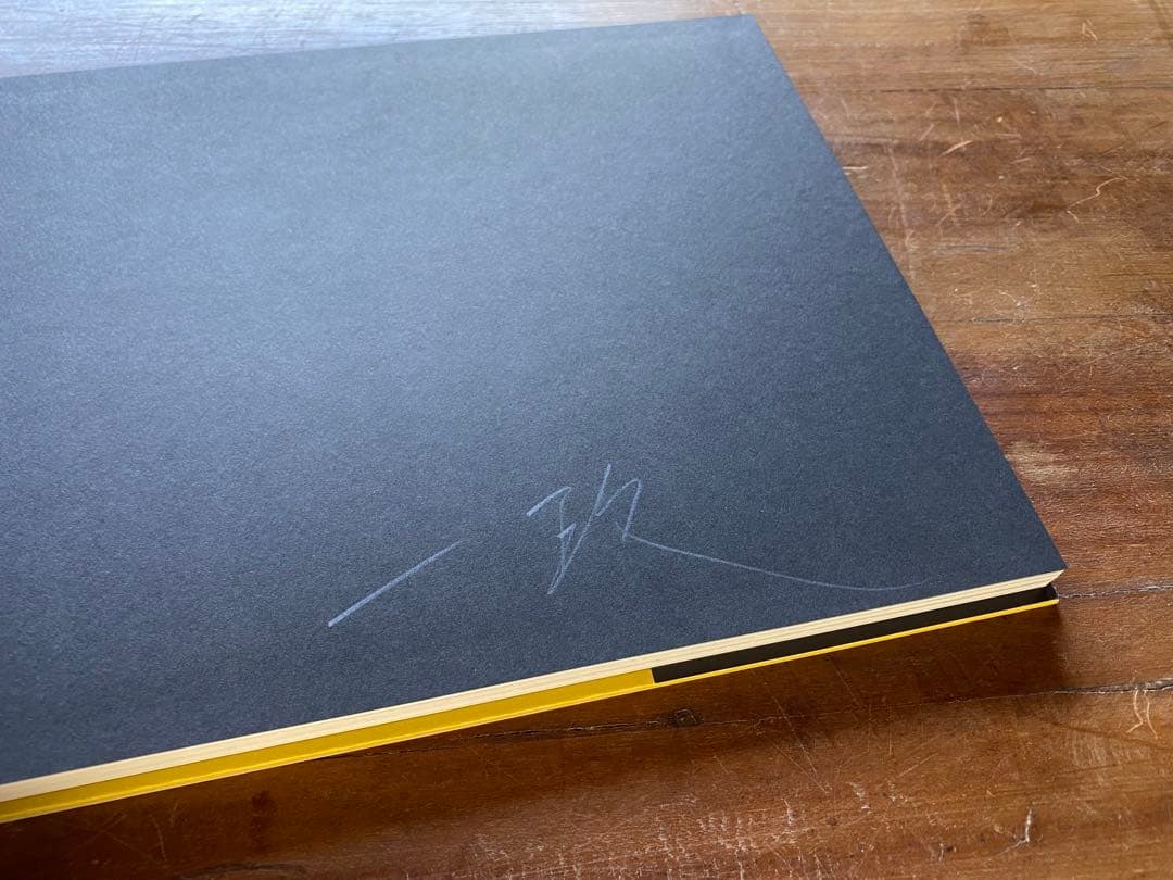 須田一政　角のな煙草屋までの旅　サイン入り写真集　入手困難　箱付き