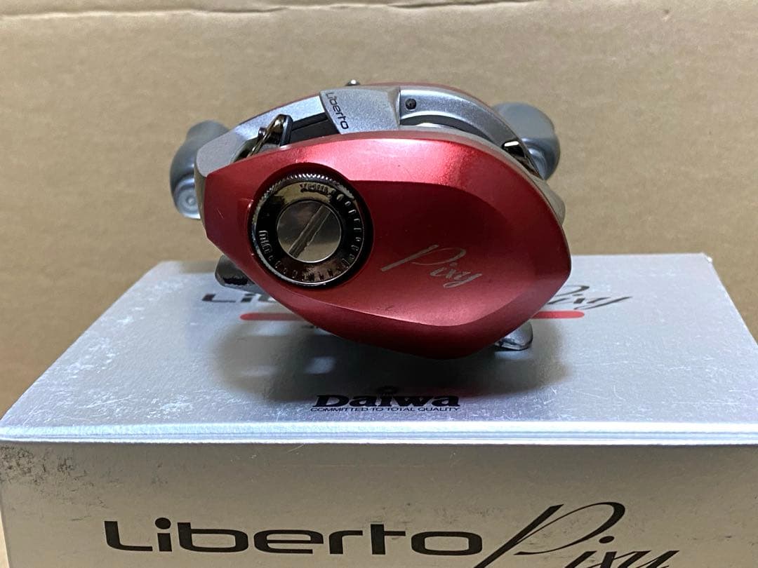 値下げ‼️美品‼️機関良好‼️ダイワ リベルトピクシー エアリーレッド　右ハンドル