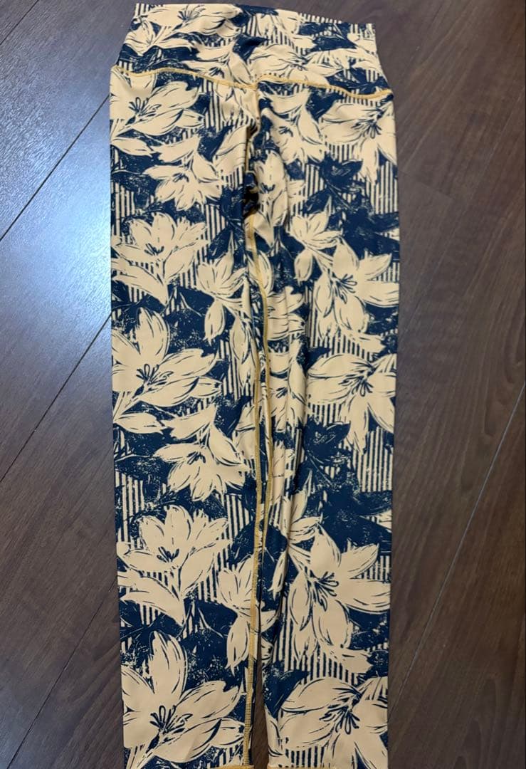 【SUKALA】タンクトップ＆レギンスセットアップ Lサイズ 新品