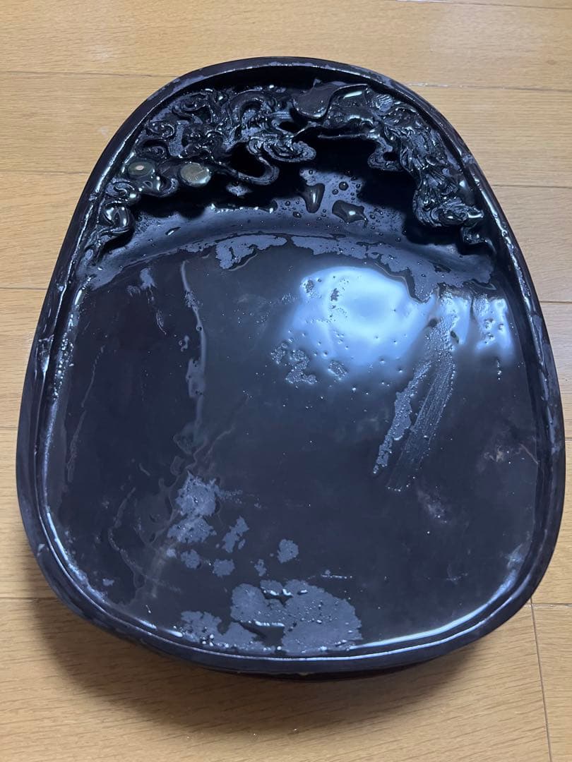 中国硯 大型　28 x 21.5 x 3.8 センチです