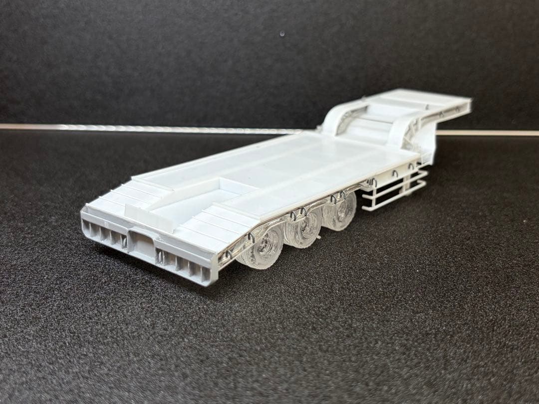 24⭐︎　1/50 3軸ショートトレーラー　重機 建機