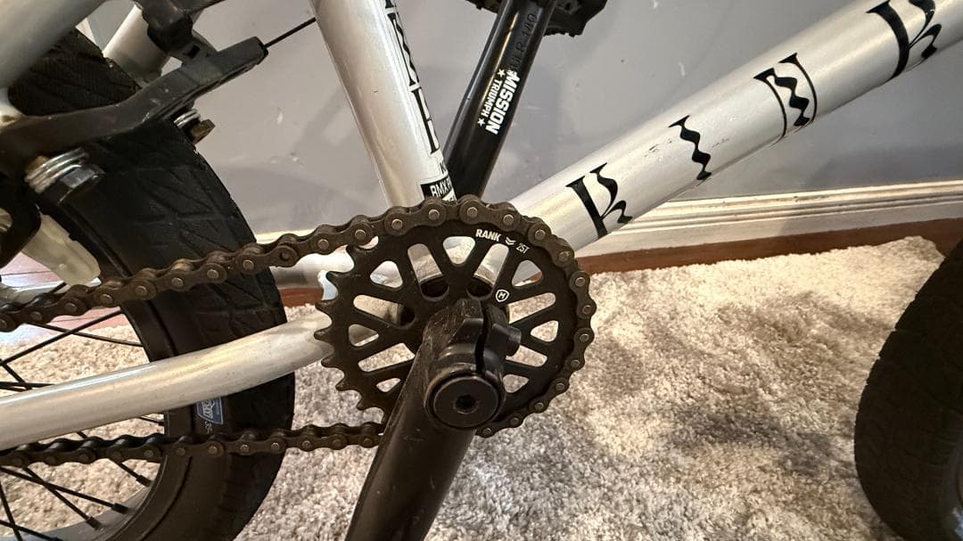 キッズBMX 16インチ KINK ペグ付き