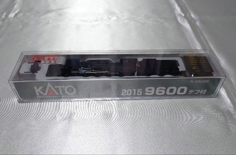 【週末特価・美品】　KATO　2015　9600形蒸気機関車　デフ付　Nゲージ