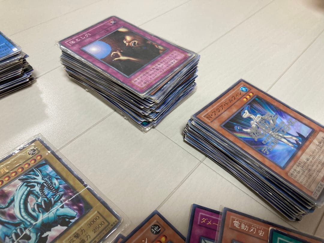 遊戯王カード　まとめ売り　初期2期大量　引退