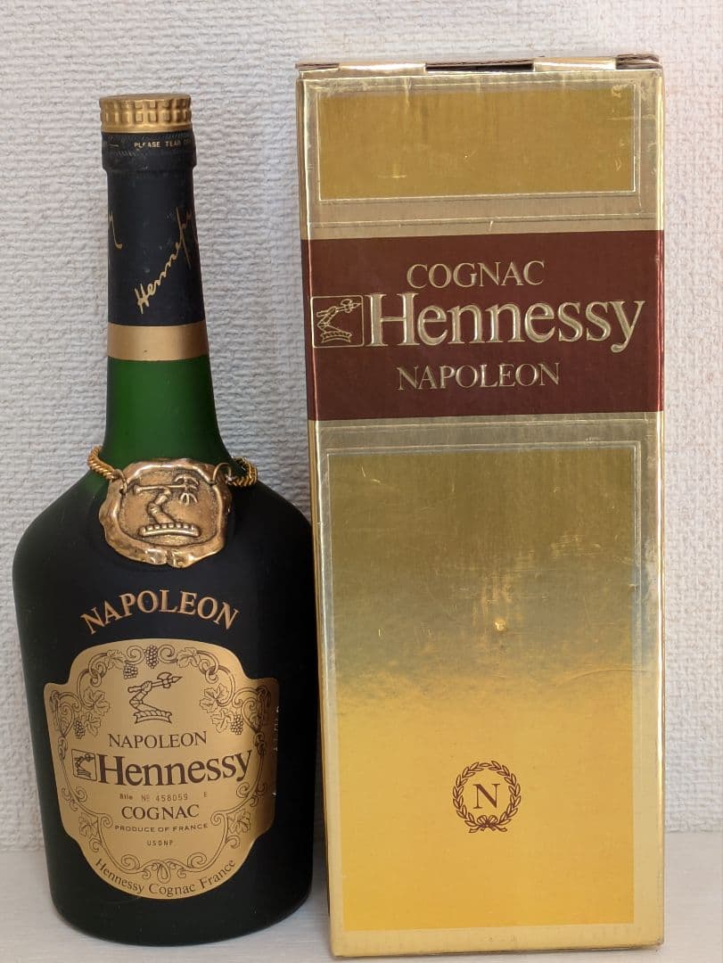 古酒コニャック　Hennessy　Napoleon　700ml　ボックス入り