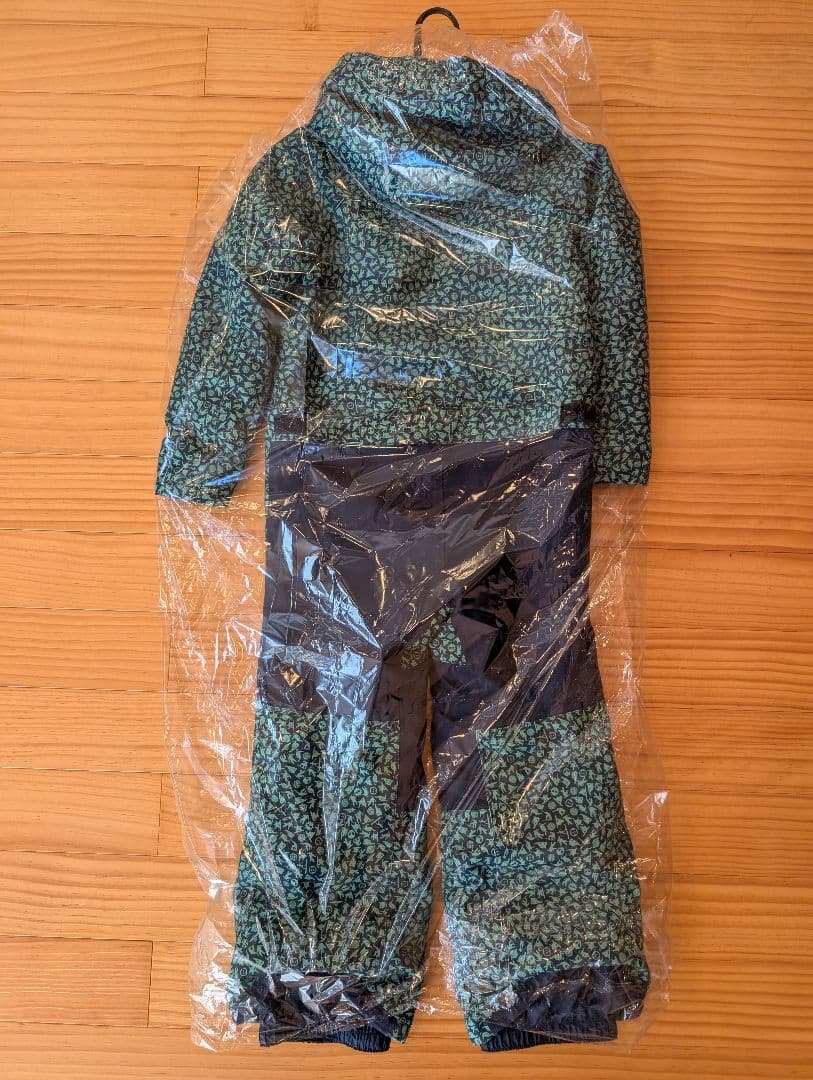 BURTON キッズスノーウェア（同色手袋付！）