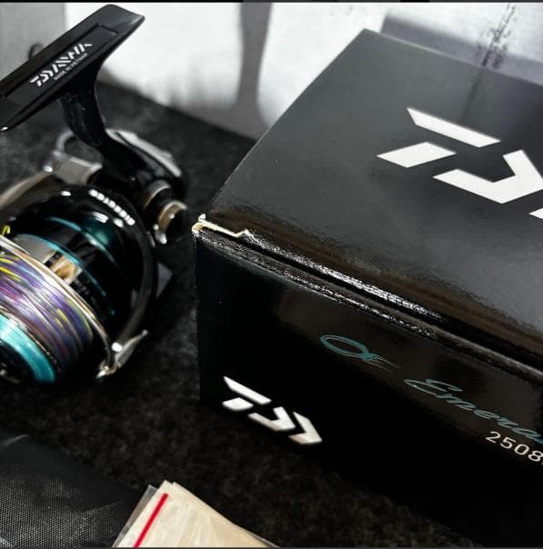 ＜美品＞DAIWA エメラルダス 2508PE-H