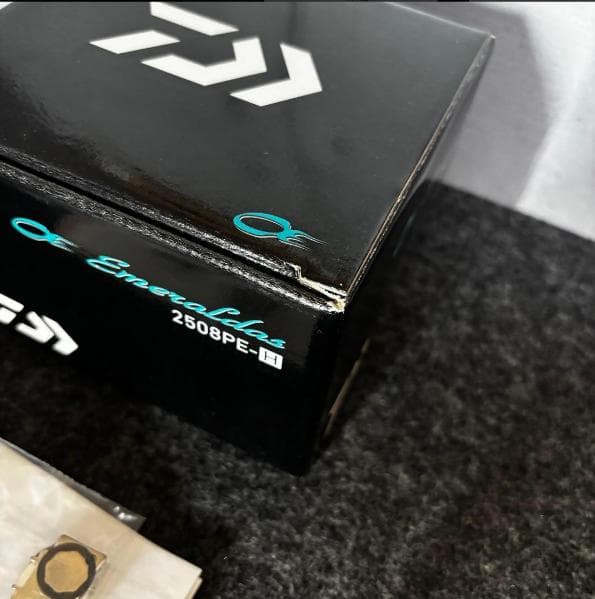 ＜美品＞DAIWA エメラルダス 2508PE-H