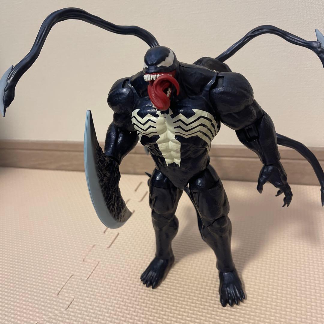 Venom 可動式フィギュア 触手付き