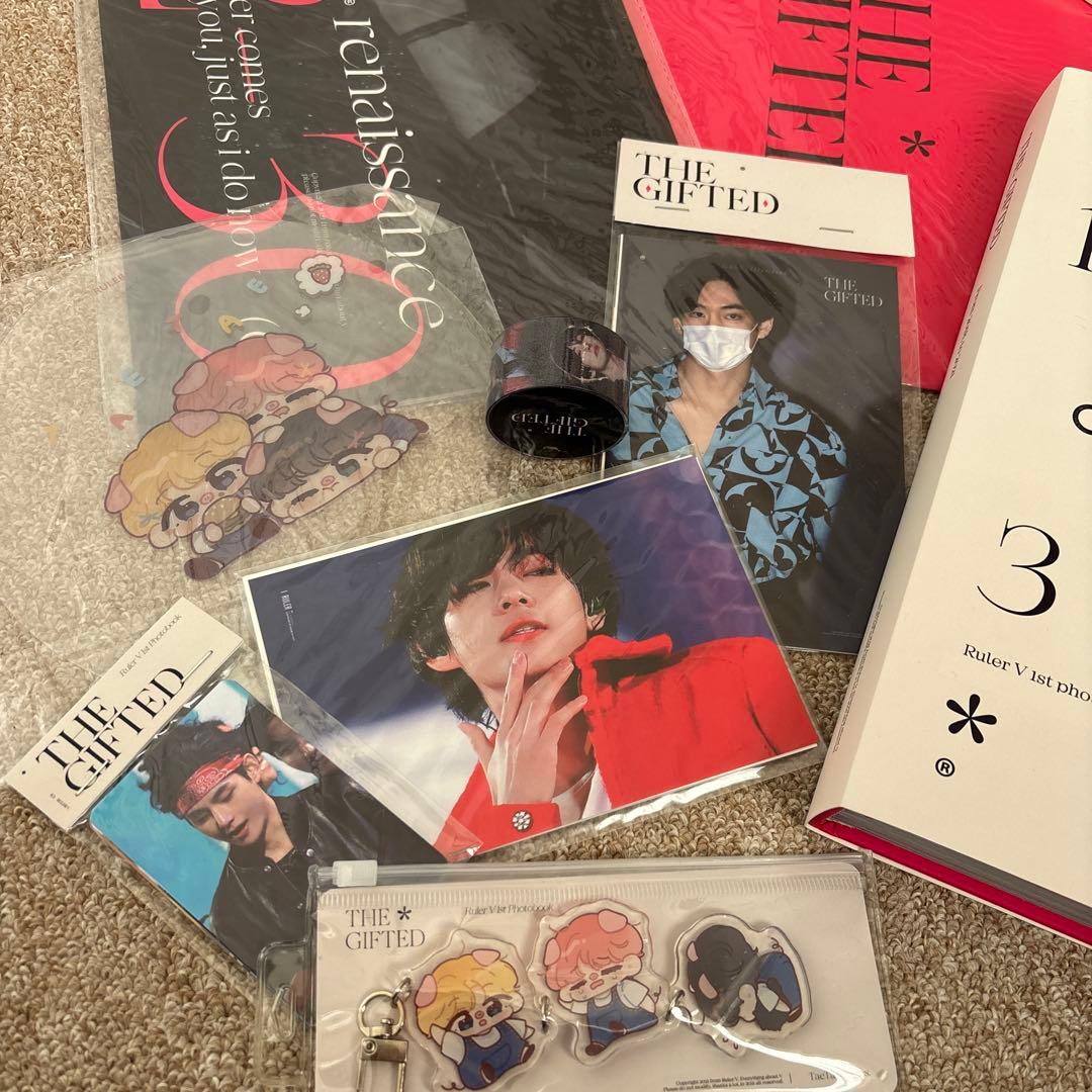 BTS V マスター　写真集セット　THE GIFTED