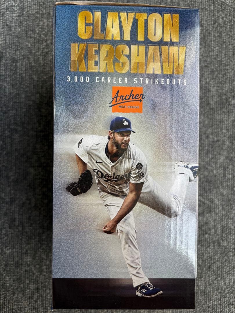 ドジャース　クレイトン・カーショウの3000奪三振達成記念ボブルヘッド