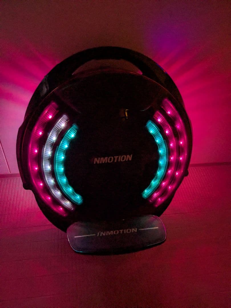 iNMOtion V8F 電動一輪車