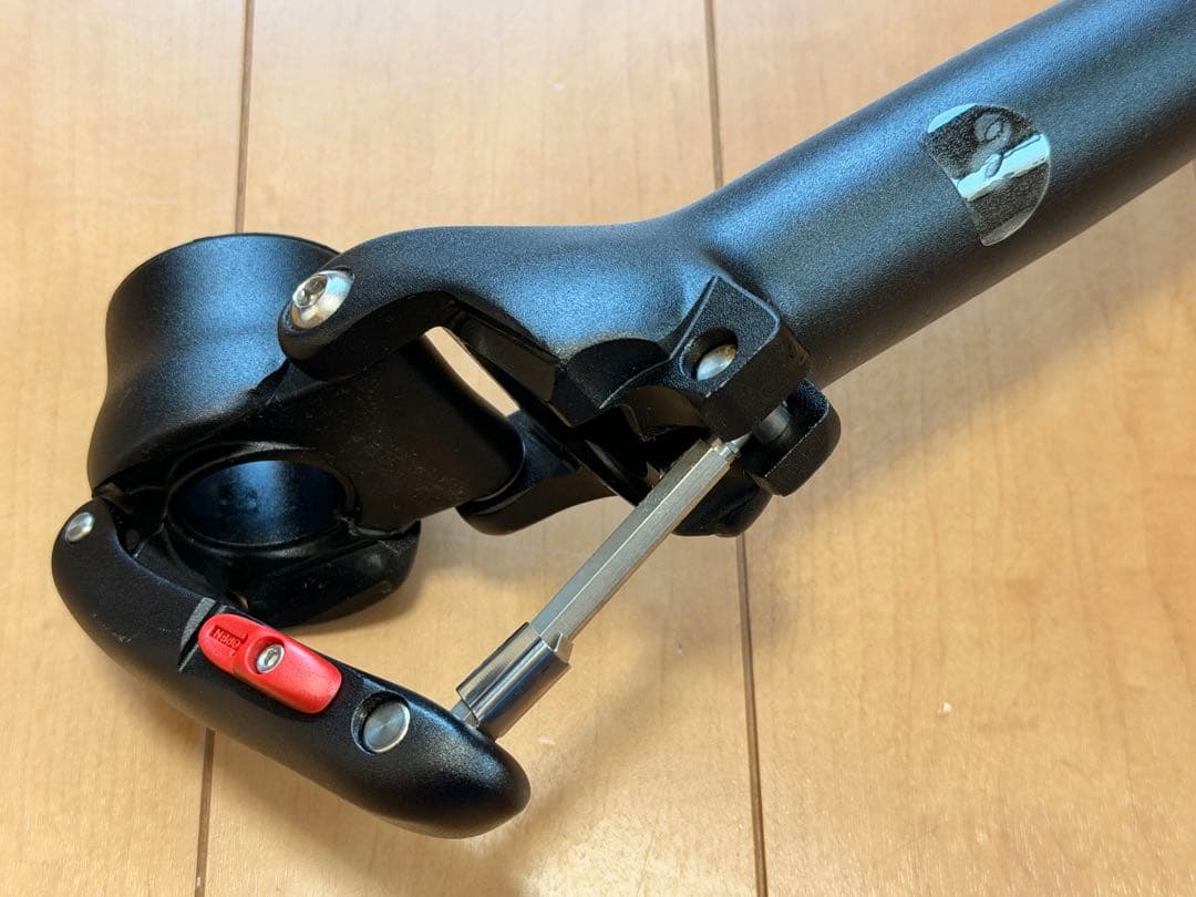 Tern ハンドルポストPhysis 3D T-Bar Handlepost
