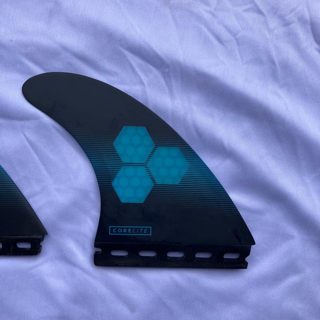 SHAPERS AM LARGE サーフボードフィン 3枚セット