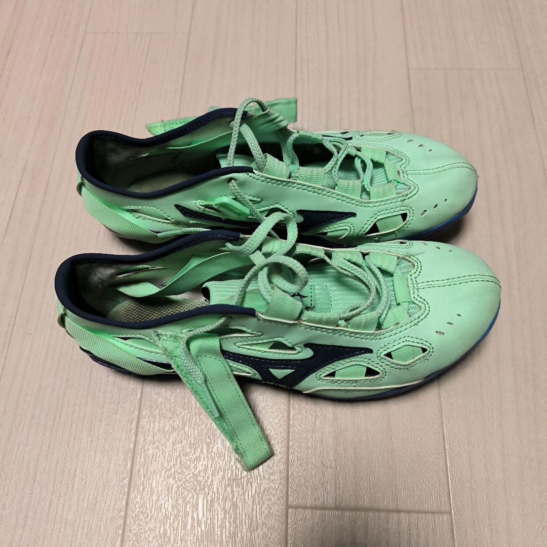 Mizuno クロノインクス　ネオ　エメラルドグリーン　24.5cm