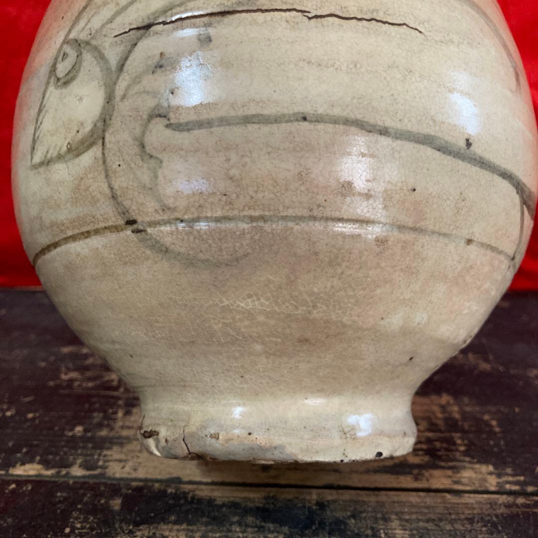 李朝　粉青沙器　白地鉄絵　瓶　徳利　魚水草文　　 鶏龍山