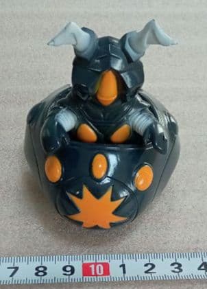 【入手困難/廃版】✡️怪獣レーサーズゼットン＆UFO(黒成型/白オレンジ塗装