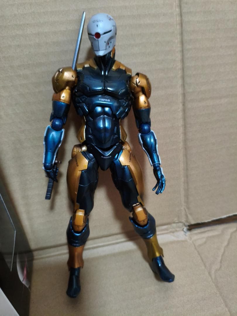 PLAY ARTS改 　L GEAR SOLID　サイボーグ忍者