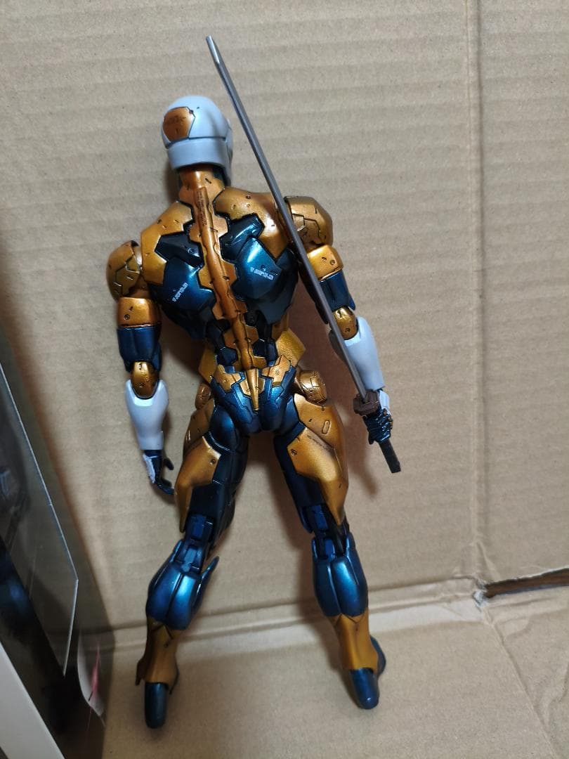 PLAY ARTS改 　L GEAR SOLID　サイボーグ忍者