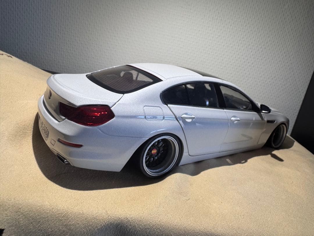  650i ミニカー ホワイト