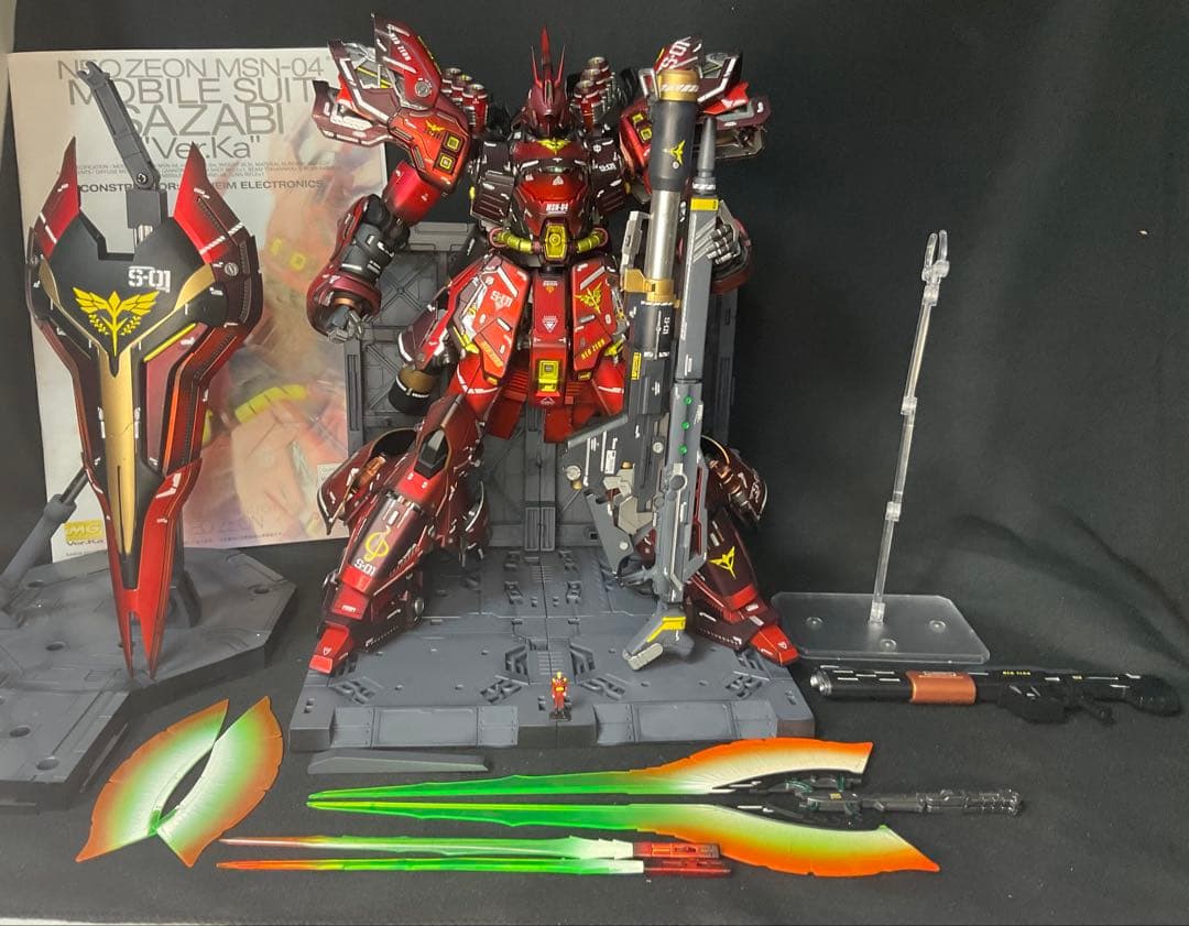 ラ・ターシュ 　MG サザビーVer.Ka 徹底監修　塗装　完成品