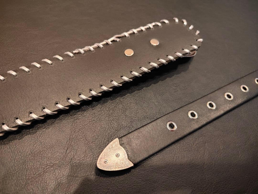 ギターストラップ　本革3mm厚ウエスタンバックル117〜130cm　紫ターコイズ