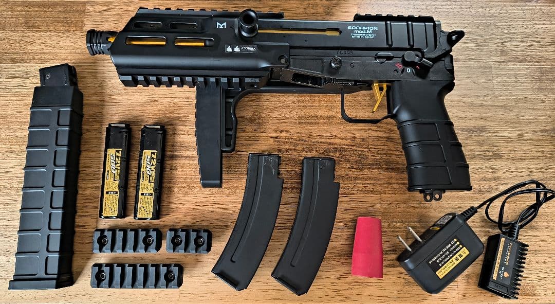 東京マルイ スコーピオン MOD.M 電動コンパクトマシンガン