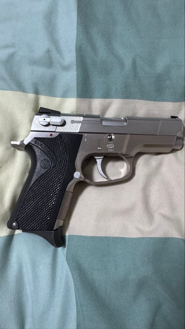 ウエスタンアームズ　ショーティ40 シルバー　マグナガスブローバック