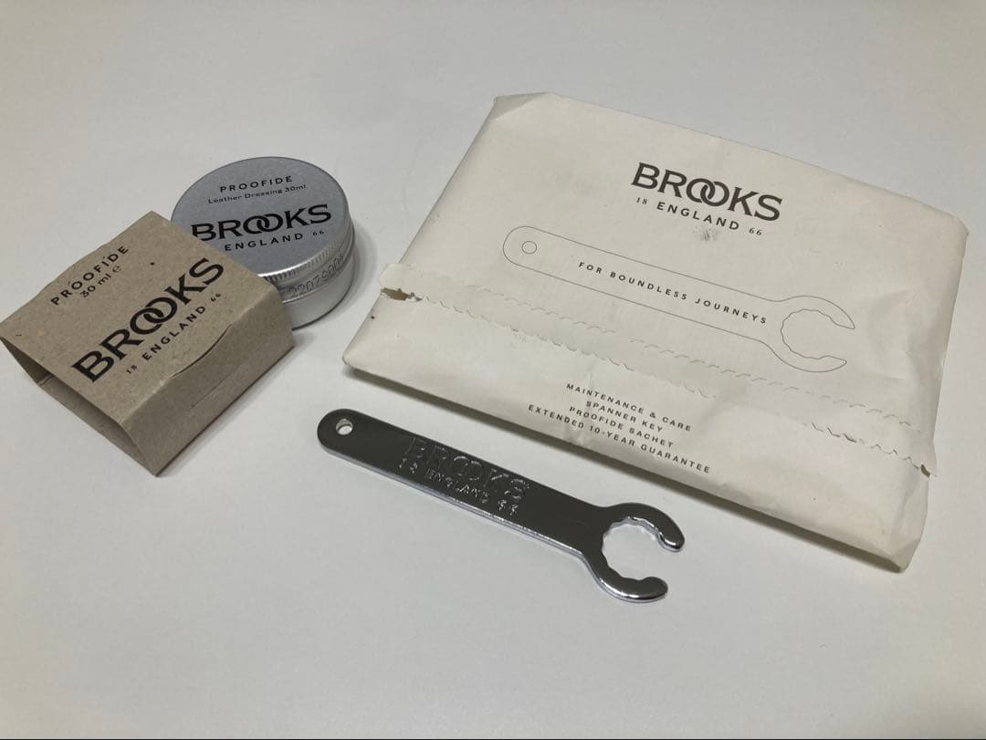 BROOKS ブルックス レザーサドル B17 ブラック 専用ケアオイル付き