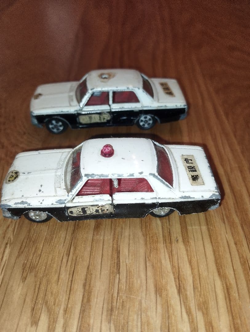 希少　黒箱　当時物 トミカ 4 クラウン パトロールカー