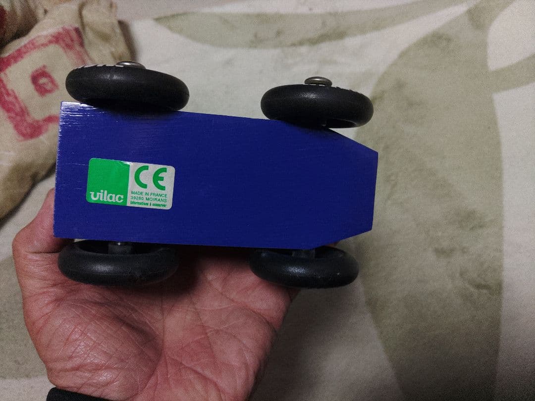 Michelin トラック型ミニカー