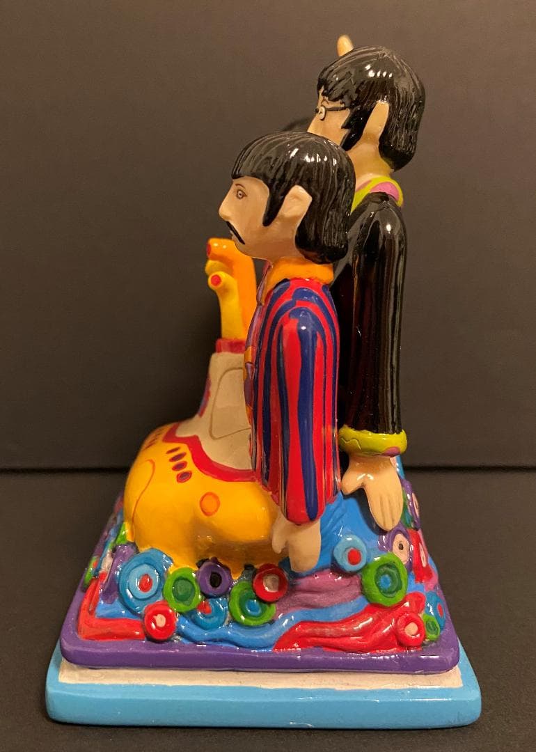 ビートルズ　イエロー・サブマリンのフィギュア