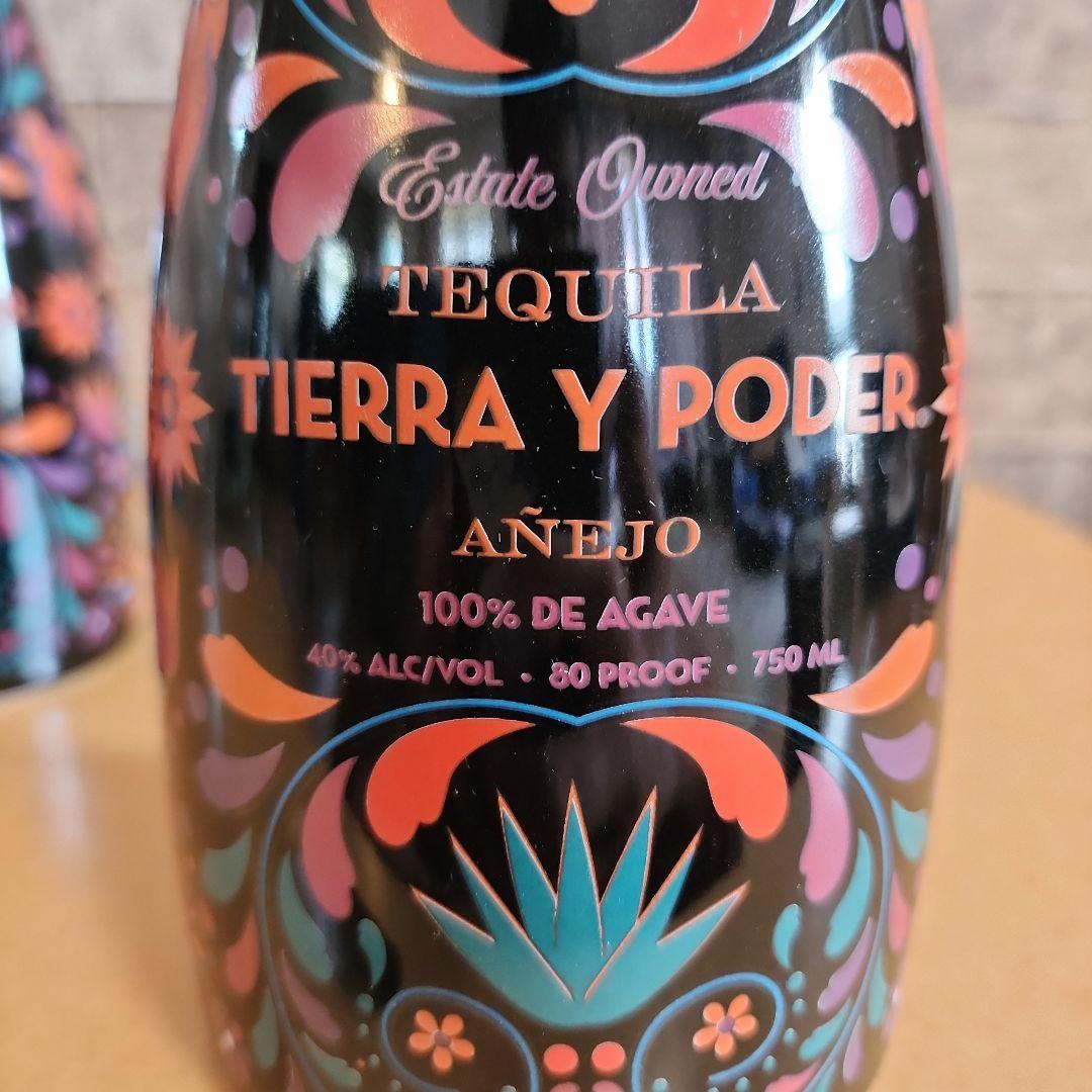 ティエラ　イ　ポデール　 アネホテキーラ 750ml