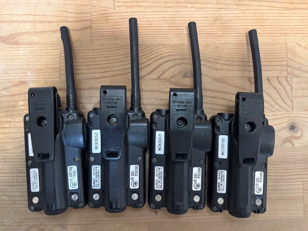 超お得★アルインコ DJ-P221 充電器／icomイヤホン★4台セット