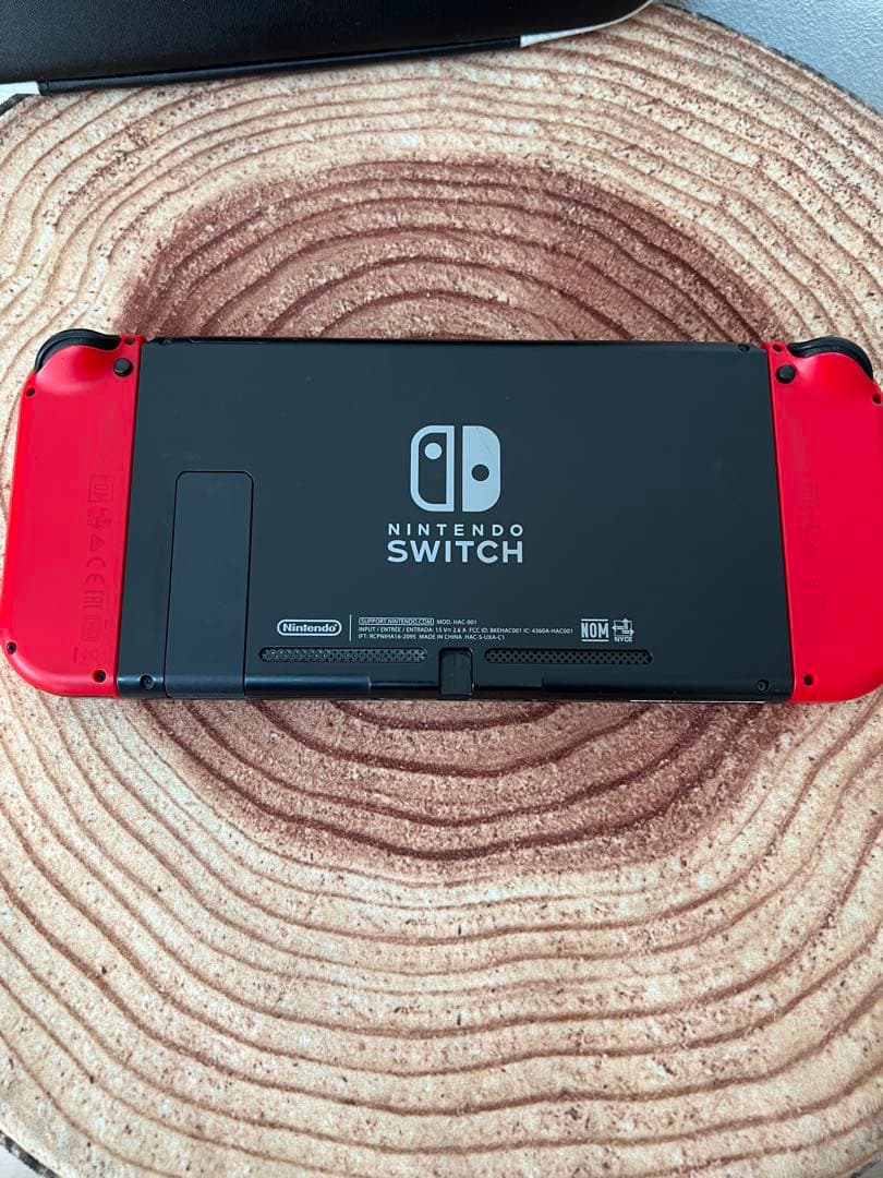 Nintendo Switch ニンテンドースイッチ本体　RED 箱無し　海外版