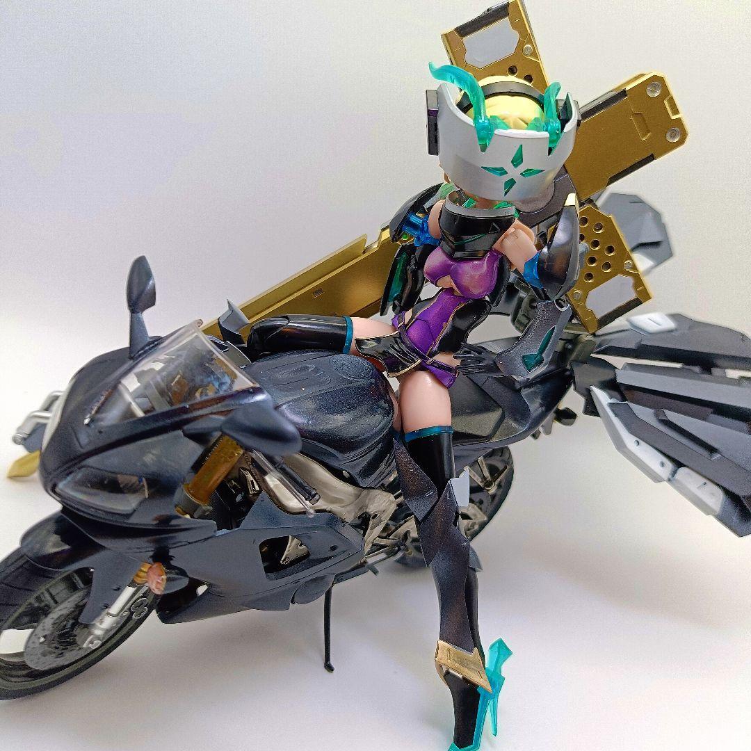 メガミデバイス　エクソシスト WIDOW バイクライダー　プラモデル　塗装完成品